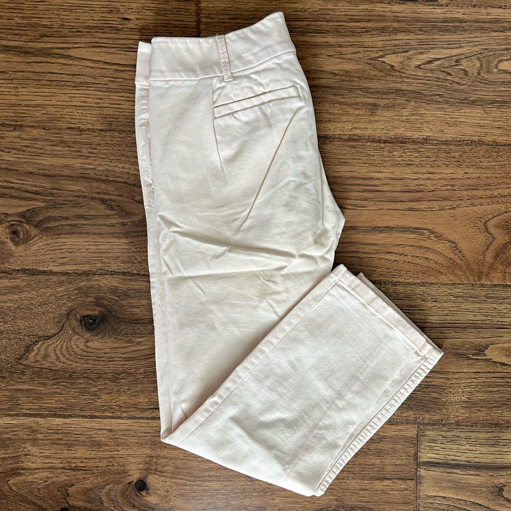 Ann Taylor Loft Pale Pink Straight Leg Capri